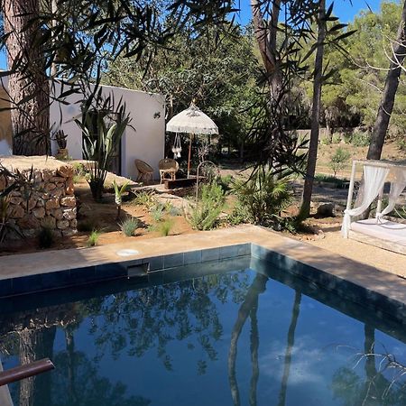 Ipunga Ibiza - Adults Only Villa Cala Llonga  Bagian luar foto