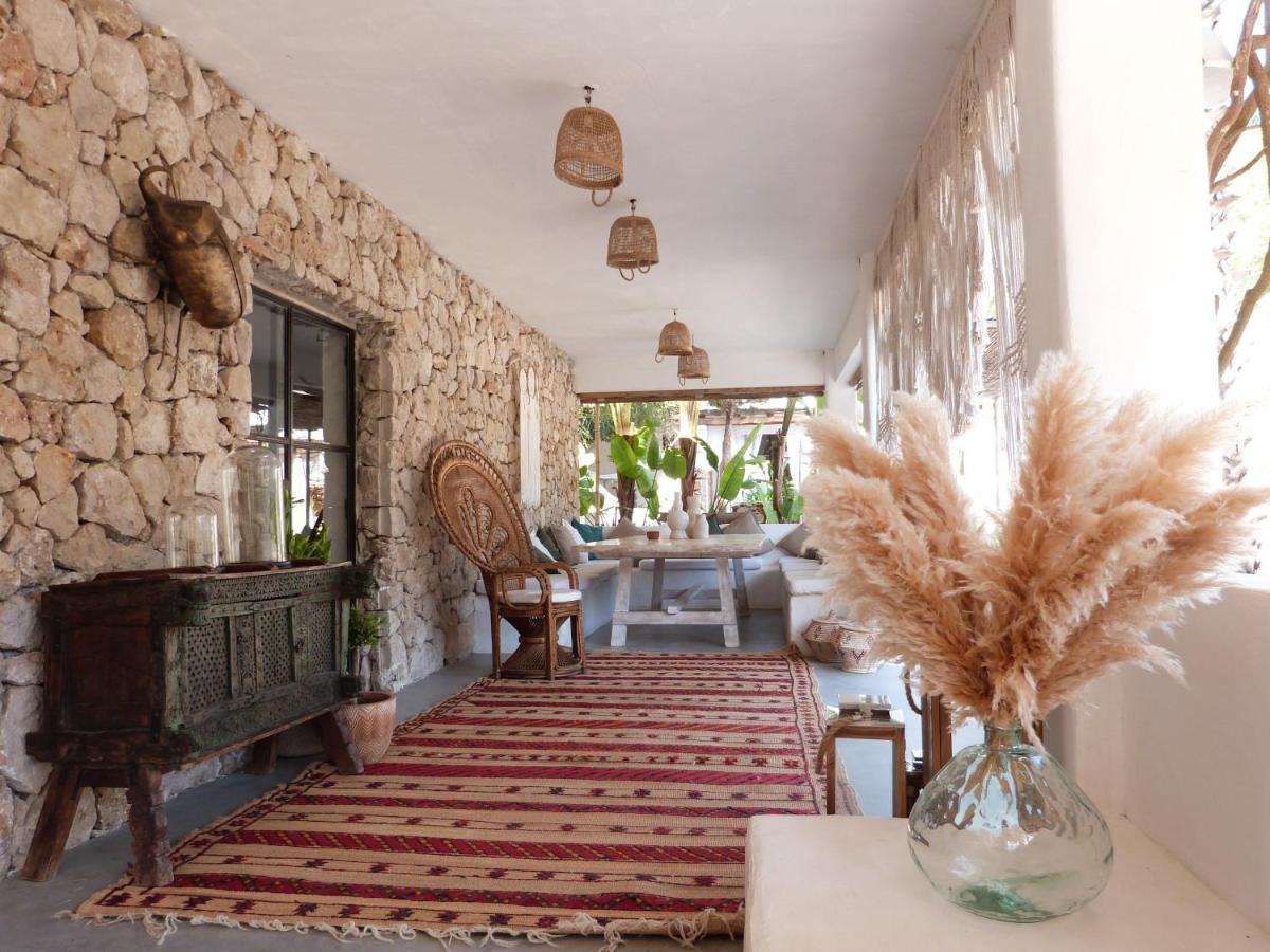 Ipunga Ibiza - Adults Only Villa Cala Llonga  Bagian luar foto