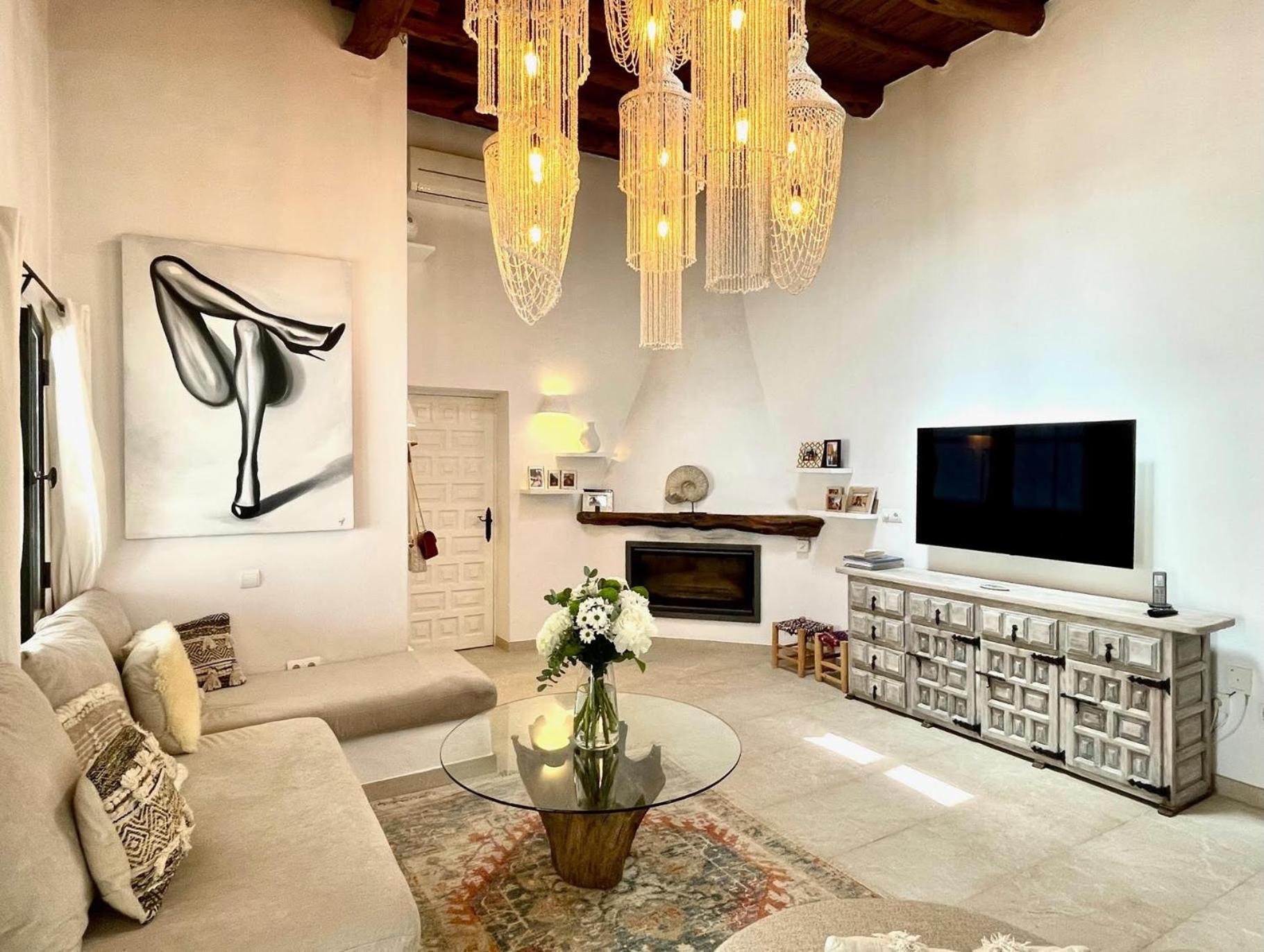 Ipunga Ibiza - Adults Only Villa Cala Llonga  Bagian luar foto
